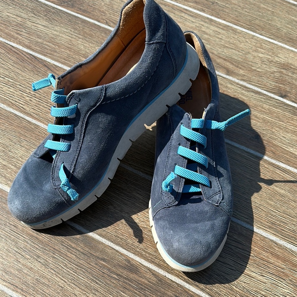 Stylish blue Samuel Hubbard Sneakers with Blue Laces size 8